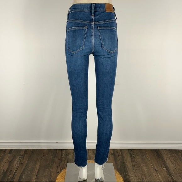 Madewell High Rise Button-Fly Jeans in Denim Blue Size 24 - Picture 3 of 11
